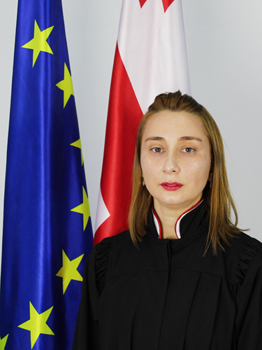თათია გოგოლაური